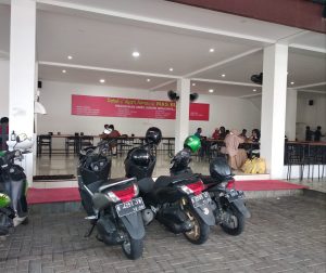 Bebek dan Ayam Kampung Mas Budi Cilacap